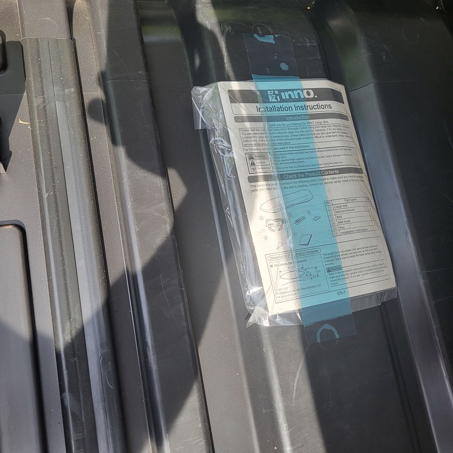 Автобокс Inno wedge 660 на 300л.