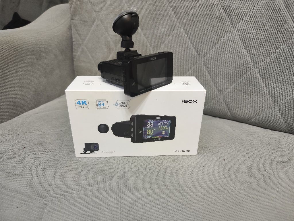 Продам видеорегистратор с радар-детектором IBOX F 5 PRO 4K