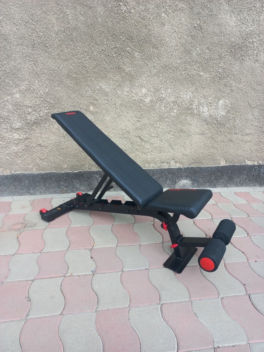 Скамья для жима и гантели