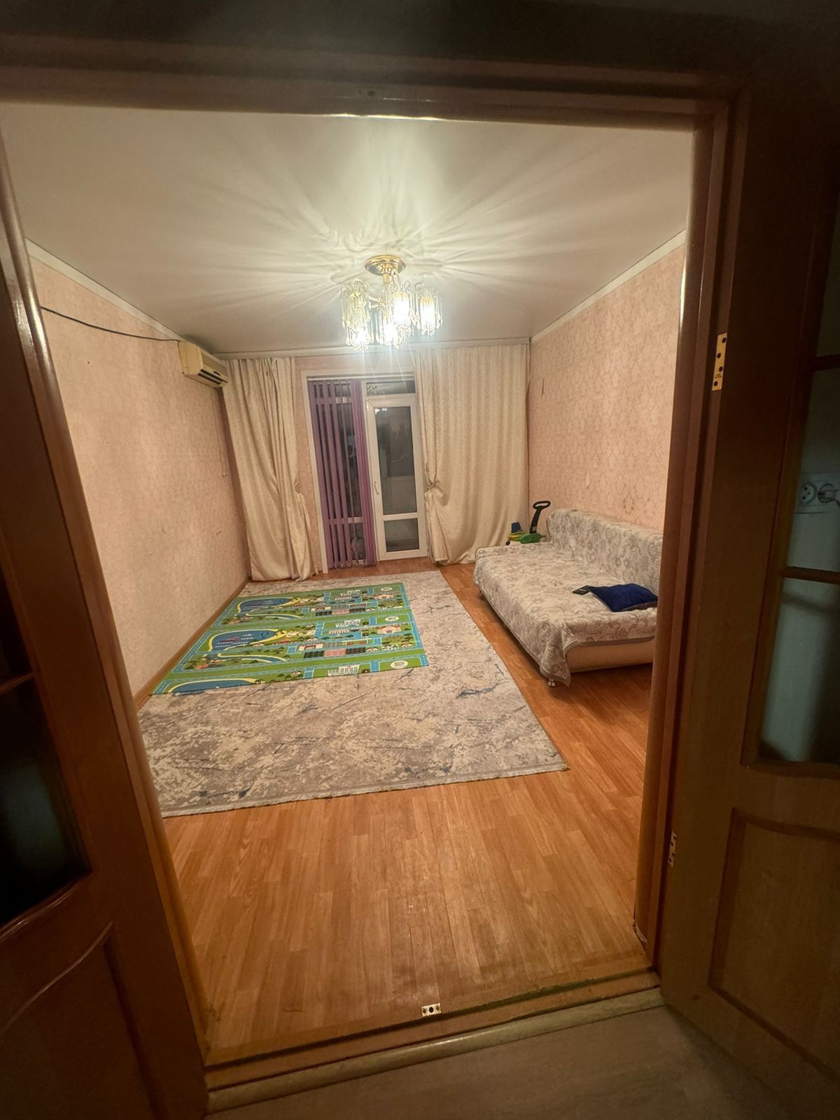 Квартиры  по  суточна