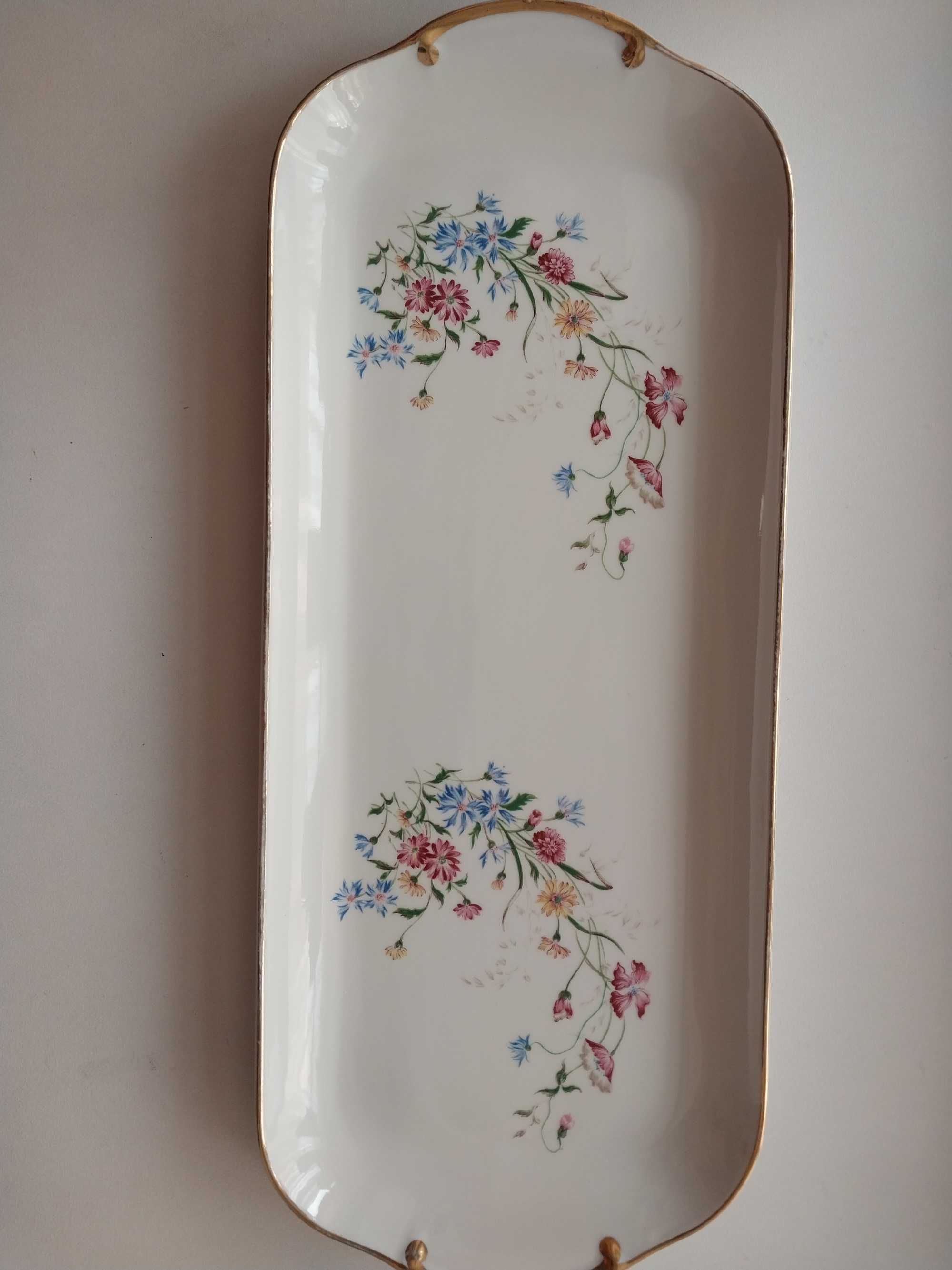 Продам Красивое Блюдо под закуски.  Porcelaine De Luxe Франция.