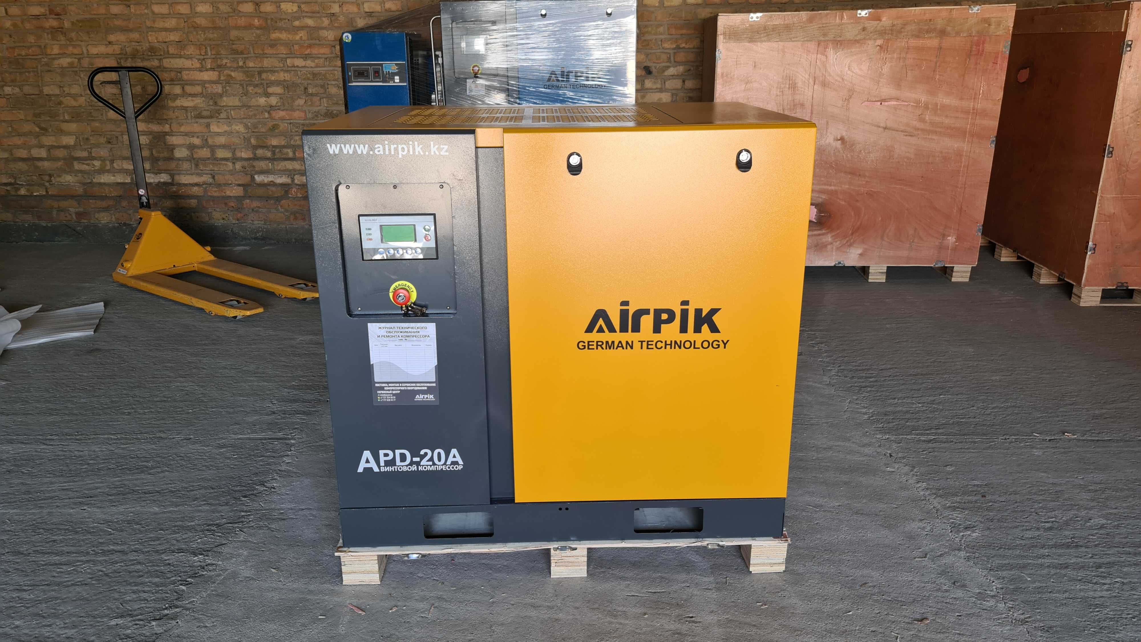Компрессор винтовой APD-20A, -2,3 куб.м, 15кВт, AirPIK
