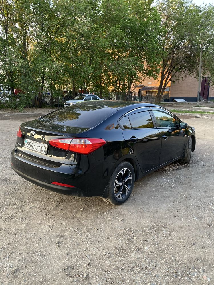 Kia cerato 2015г.