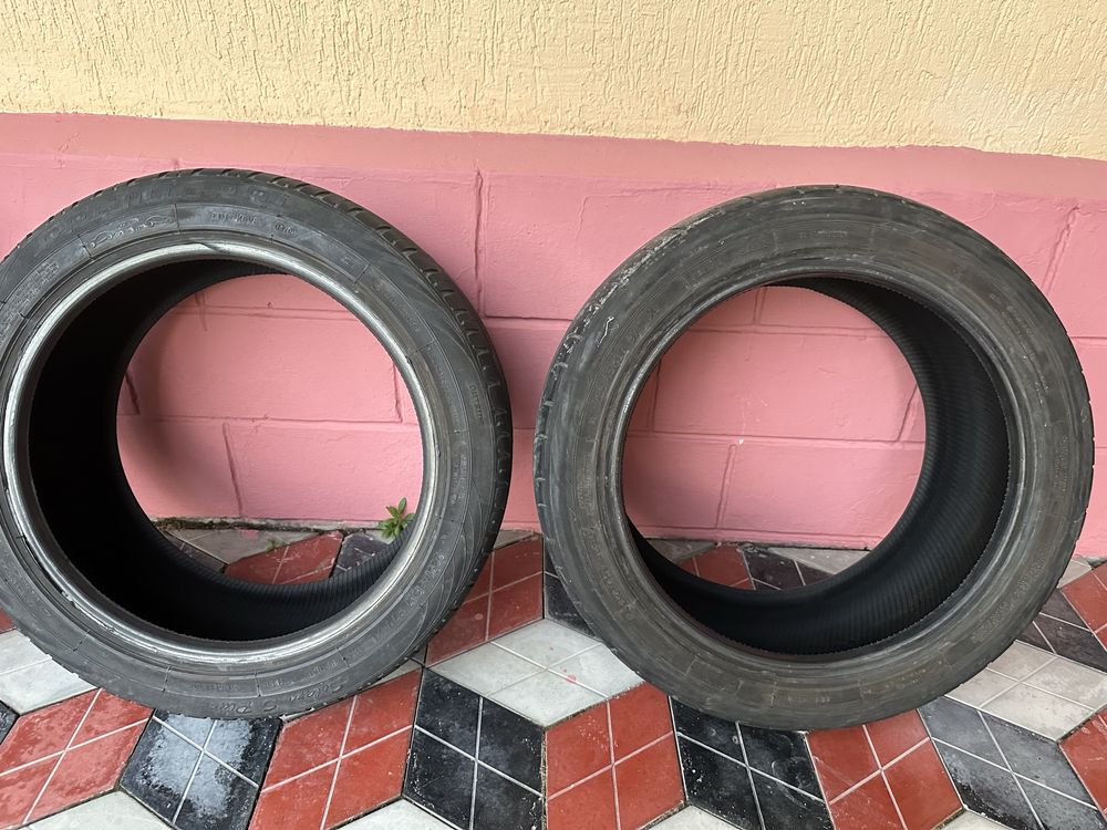 Продам летние шины 235/45R17