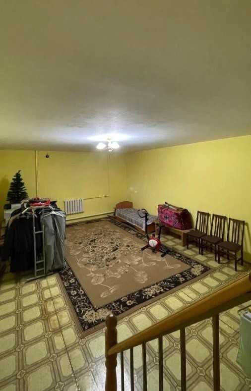 Продам 9 ком коттедж в Военном городке
