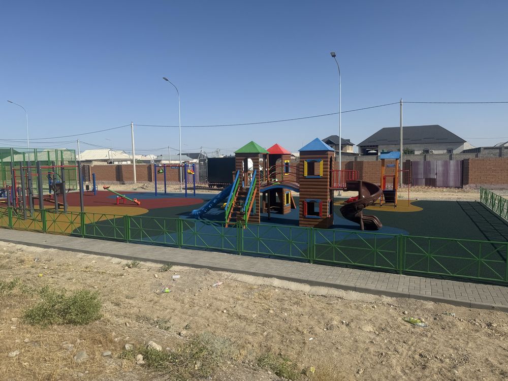 Резиновая покрытия тартан 4500