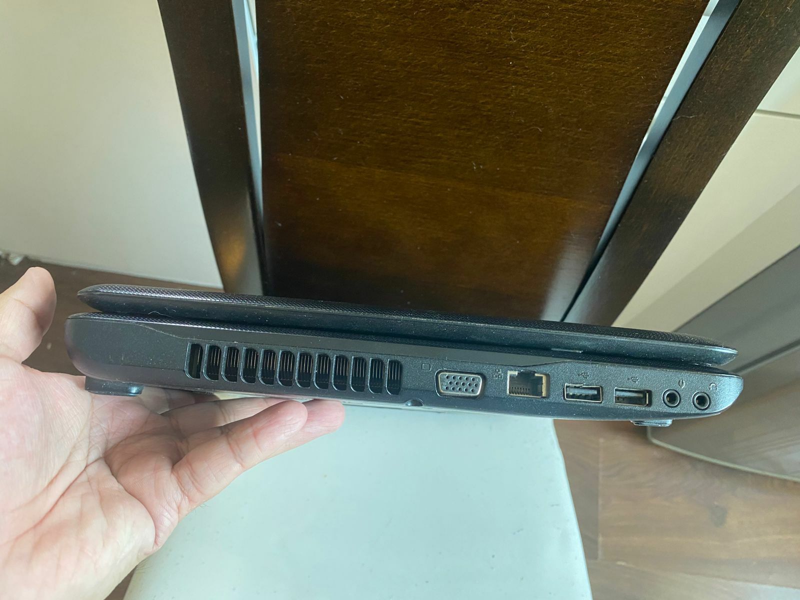 TOSHIBA laptop/AMD Triple core/SSD