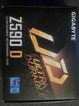 Продам материнскую плату GIGABYTE Z590