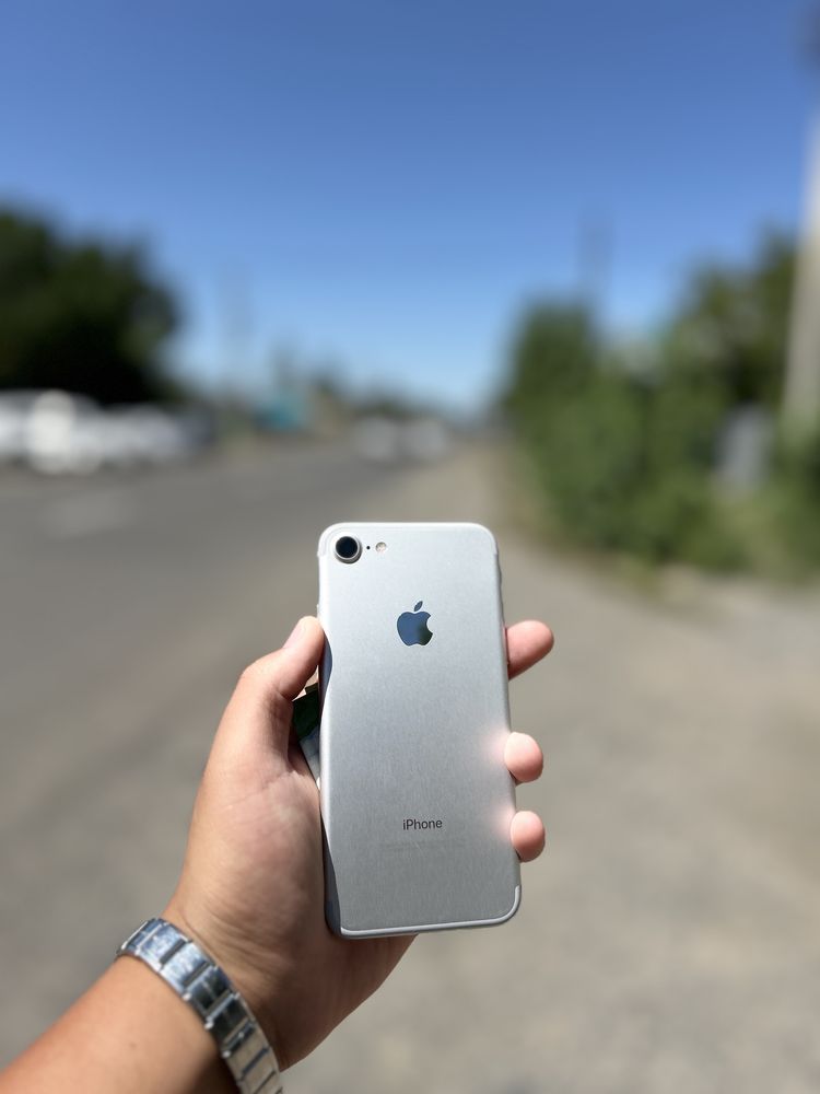 iPhone 7 на 256гб