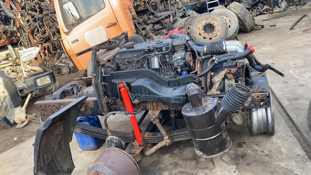 Мерседес D609 D709 D809 D814 D817 D1224 запчасть с Европы