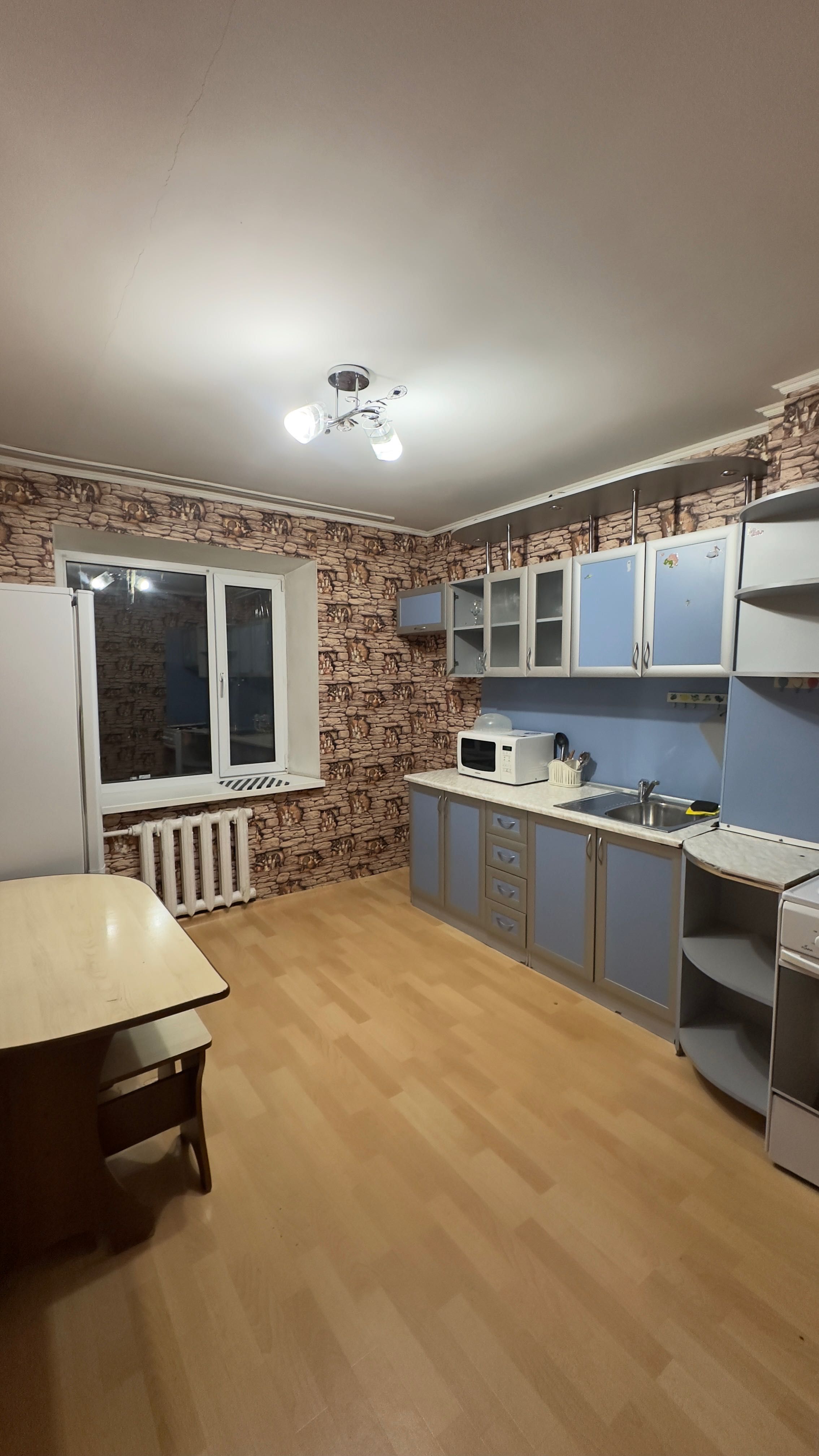 Назарбаева 8/3 (Кутузова) (Мечта, Вокзал, Hudson, Стоматология №1)