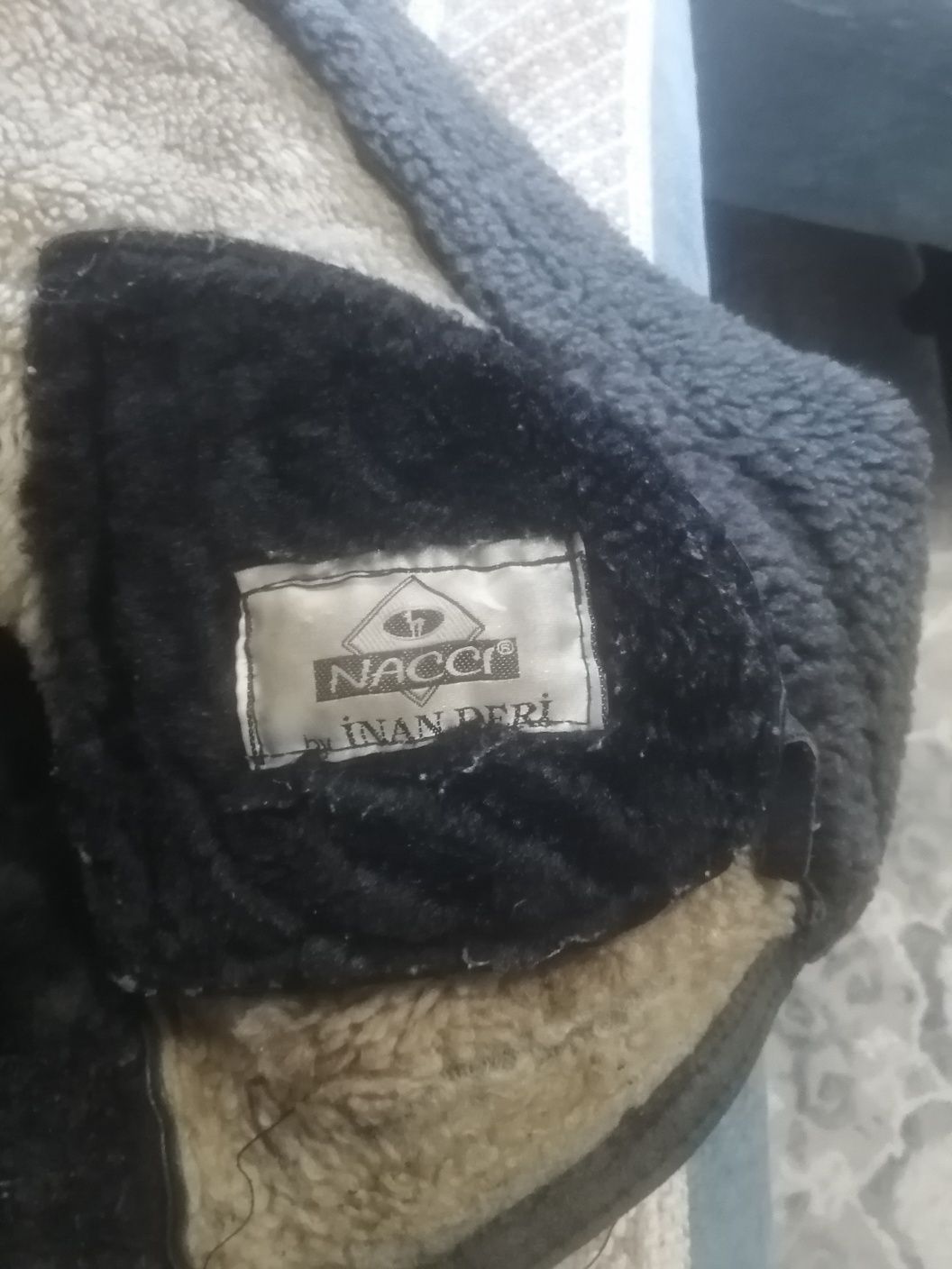 Продам детскую дубленку!!!
