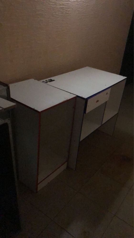 Продаю тумбы можно под кассу, в магазин, овощи фрукты и тд