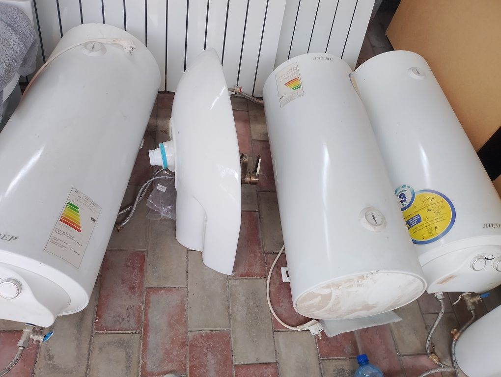 Шкафы 5шт аристоны раковины печь
