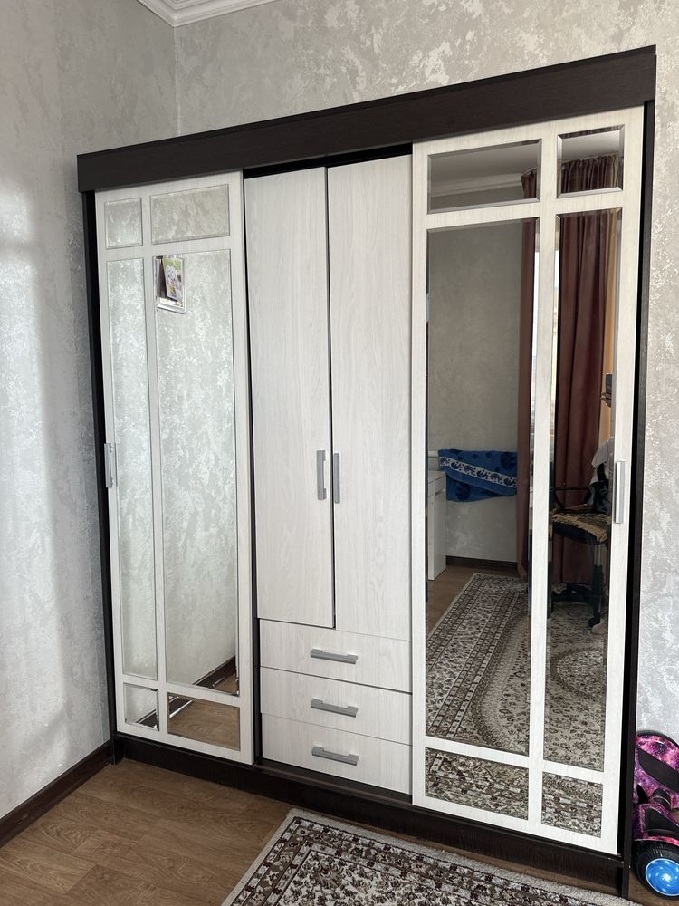 Продам шкаф в отличном состоянии