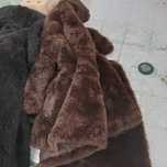 Продам детские шубы цигейковые по 3000т.