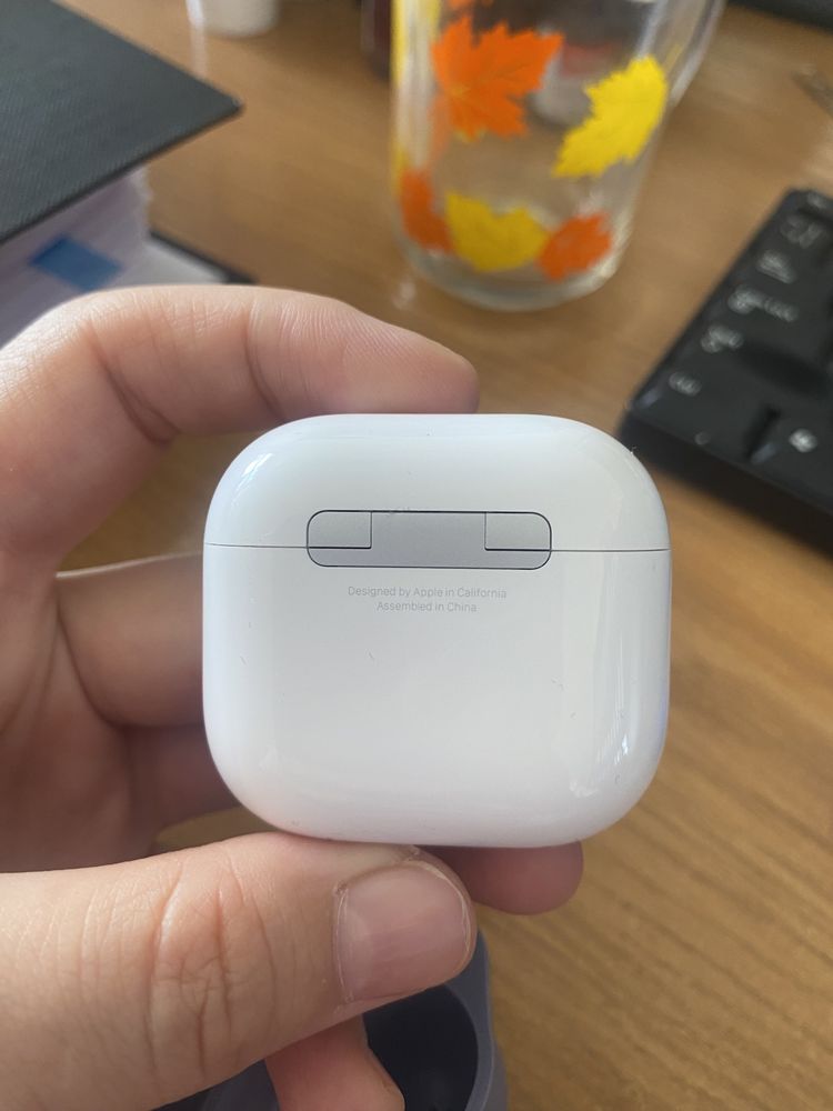 Продам Наушники Apple AirPods 4 белый