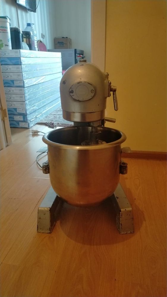 Кухонный Миксер сатылады