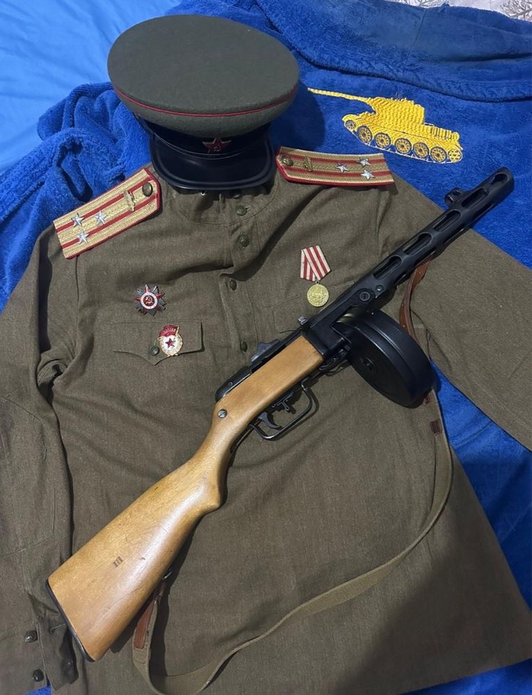 Военная форма 1945 образца