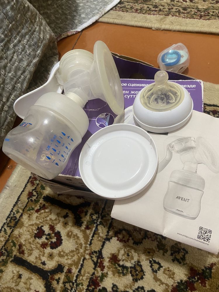 Продам ручной молокоотсос Philips Avent SCF 430/13