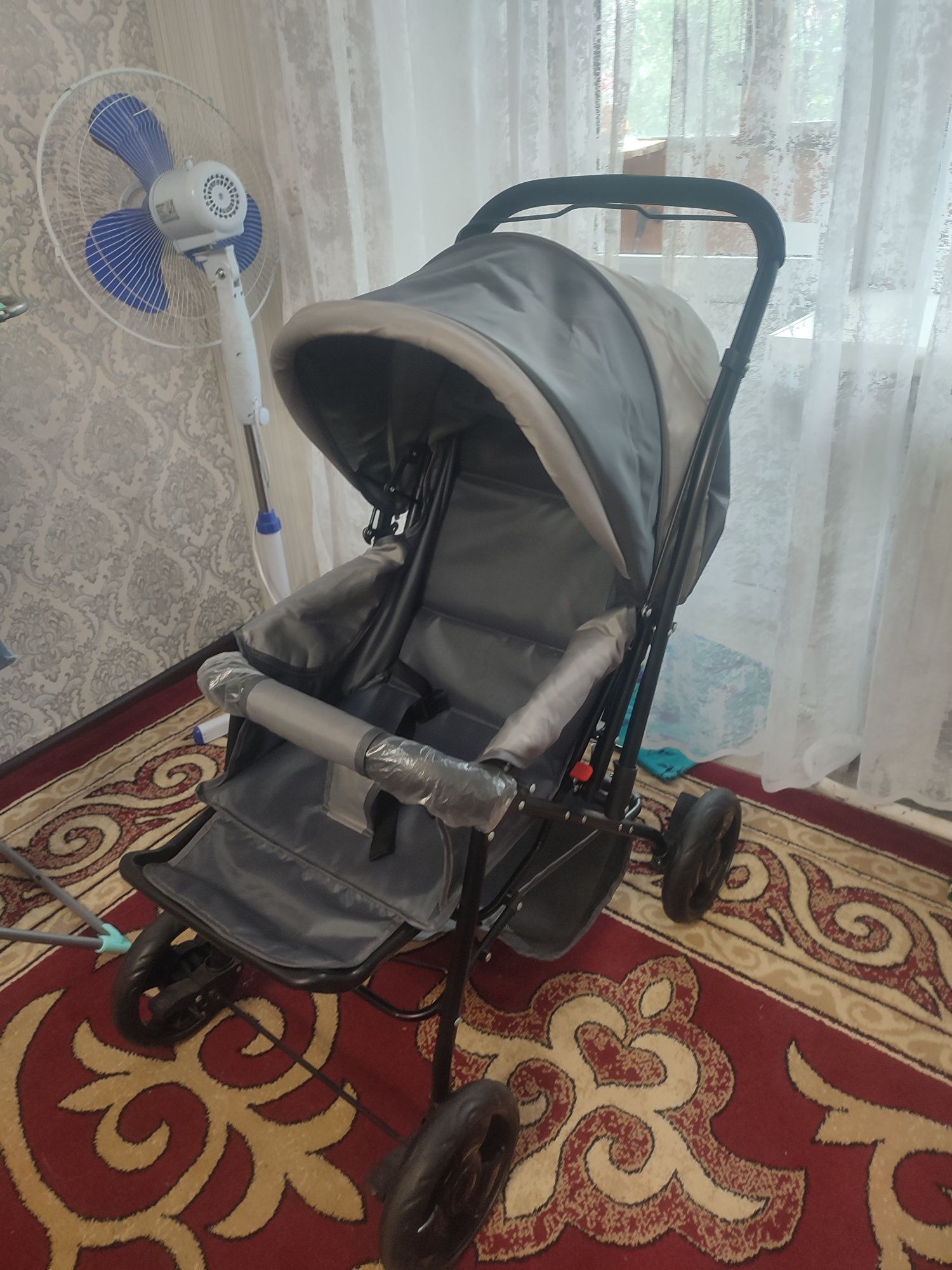 Продам коляску детскую