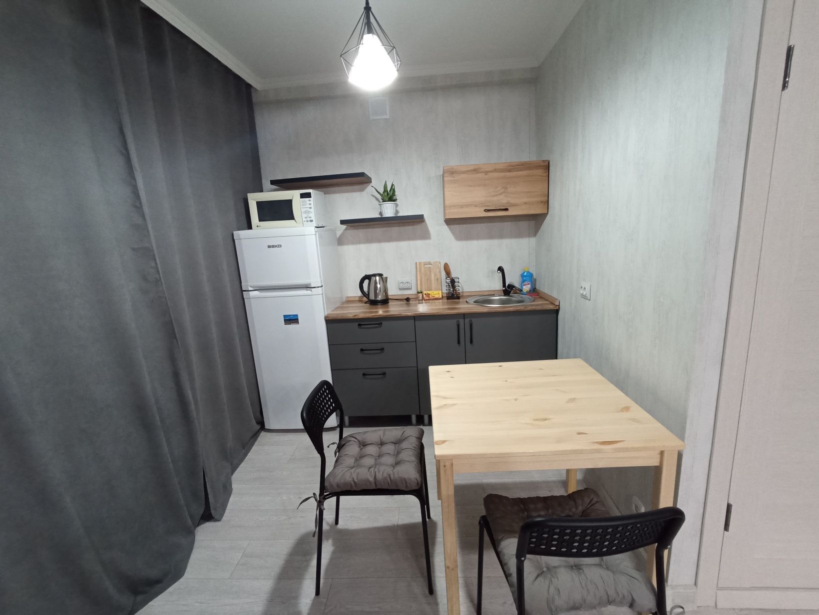 Сдам 1,5 квартиру Люкс в районе Центрального рынка