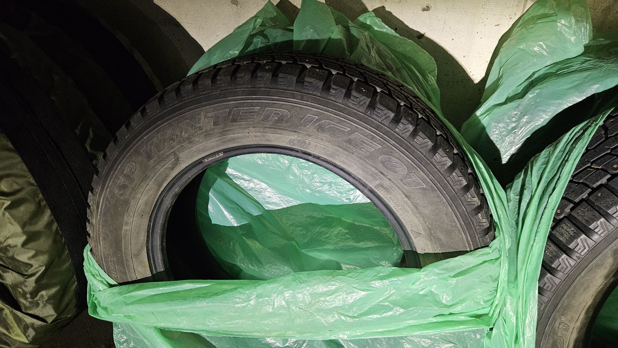 Dunlop 225/65/17 шипованная