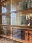 Продаю книги,все части