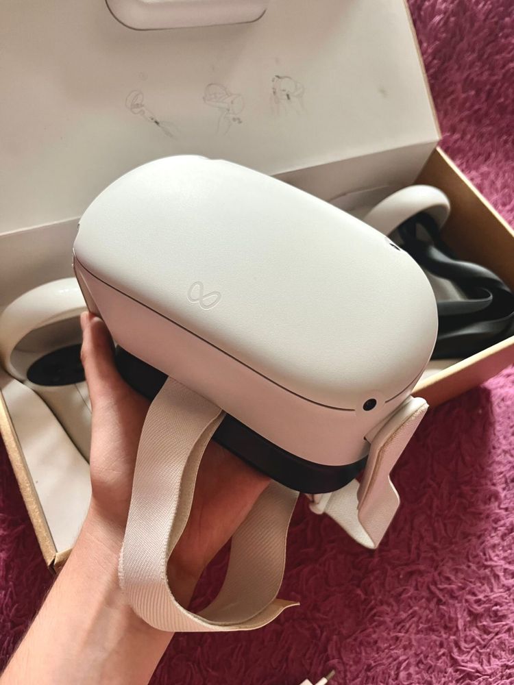 Продам очки виртуальной реальности Meta Quest 2 на 128 Гб