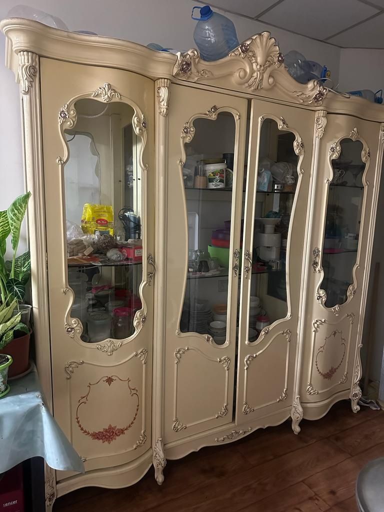 Сервант мебель для гостиной