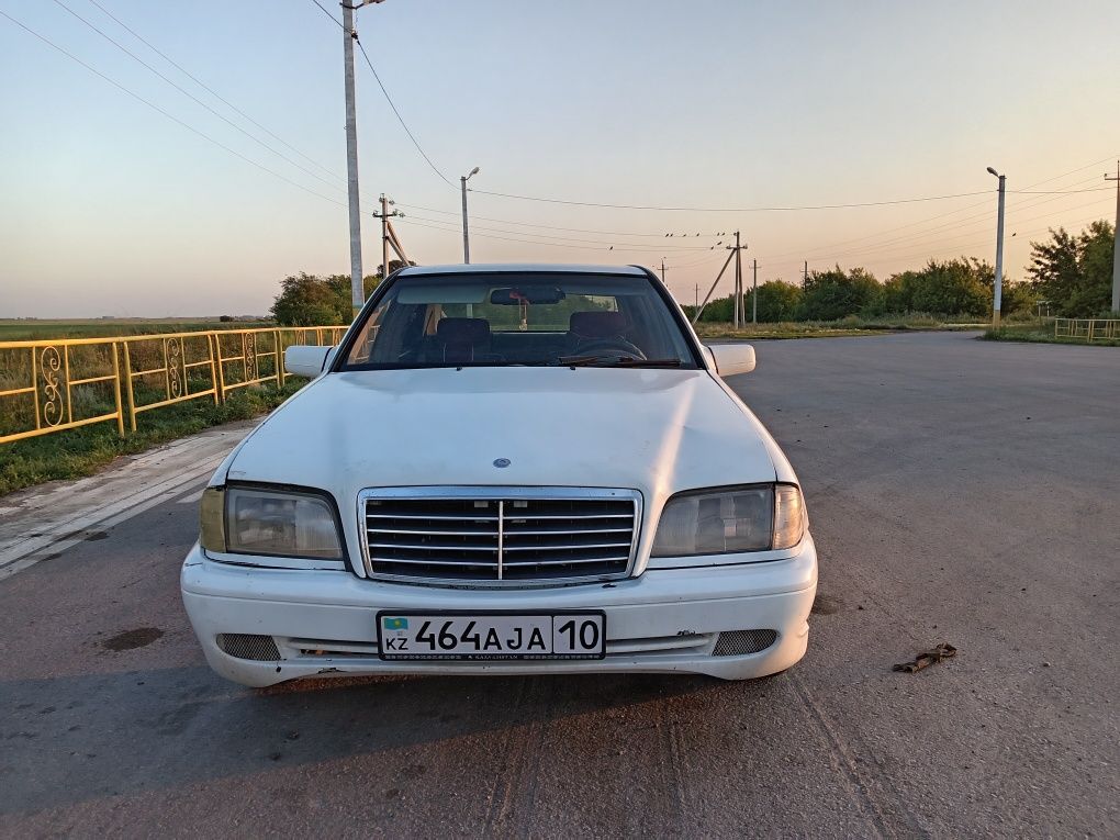 Продам Мерседес с 180