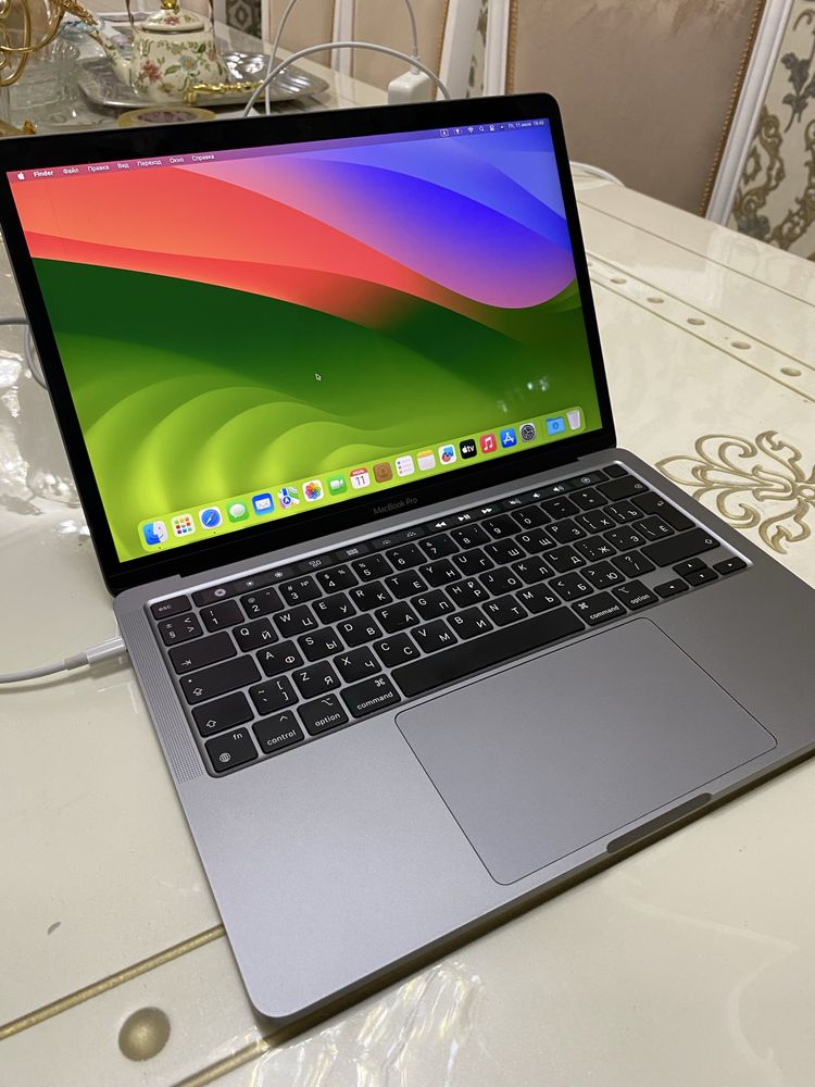 Продам или обменяю Macbook Pro 13 на М1 (с минусами)