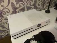 xbox one s с одним геймпадом