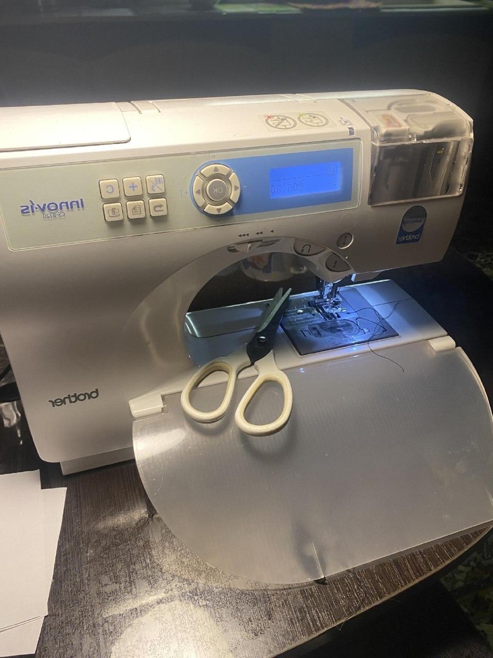 Швейная машина brother innovis cs8120