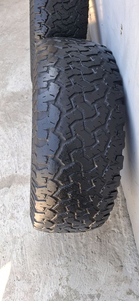 Шины 2шт 33×12.5 R15 BF Goodrich All-Terrain A/T