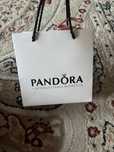 Браслет Pandora совершенно новый не носили