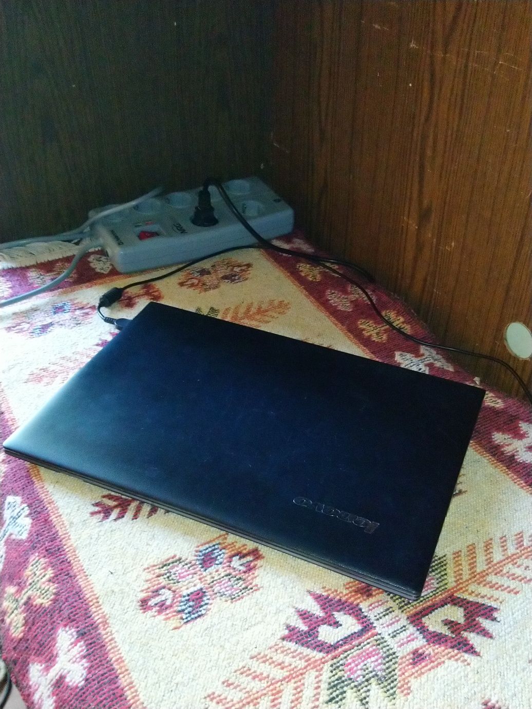 Lenovo ideapad Core i3 /4010U/8/500GB