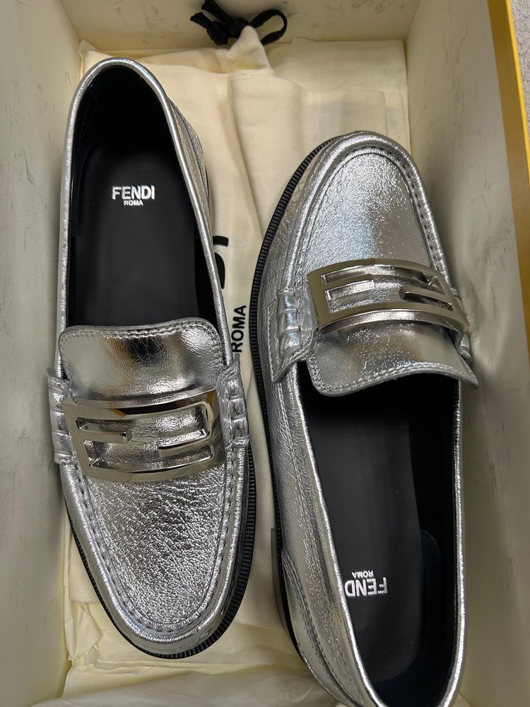 Женские лоферы Fendi (37,5р) ОРИГИНАЛ