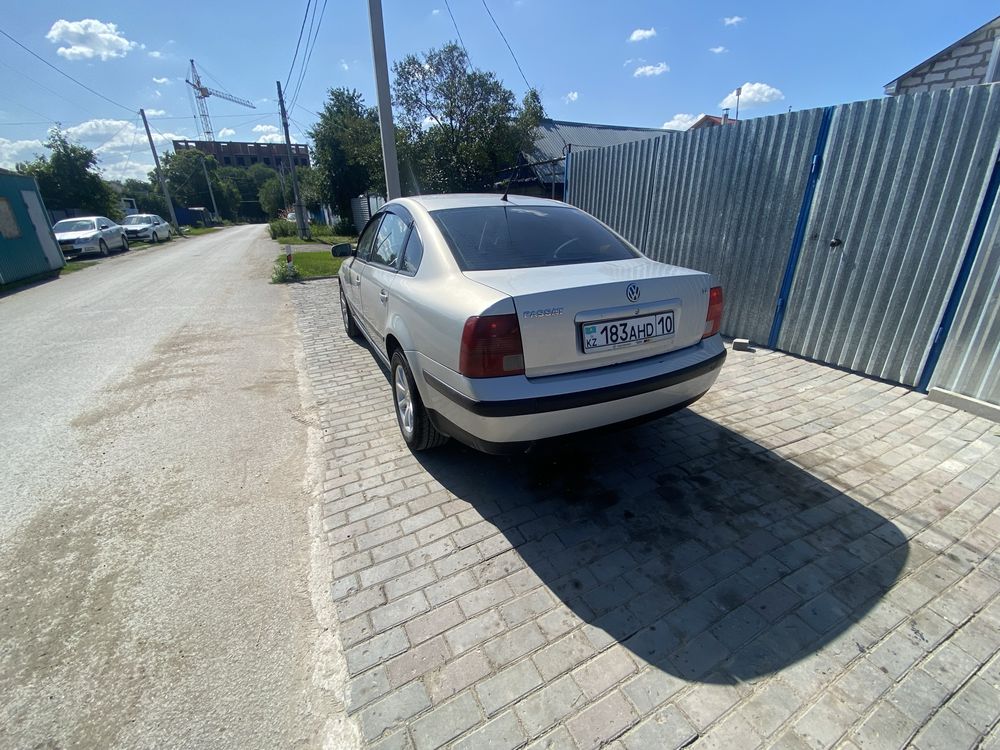 Passat b5 1,8 + новые зимние шины на штампах