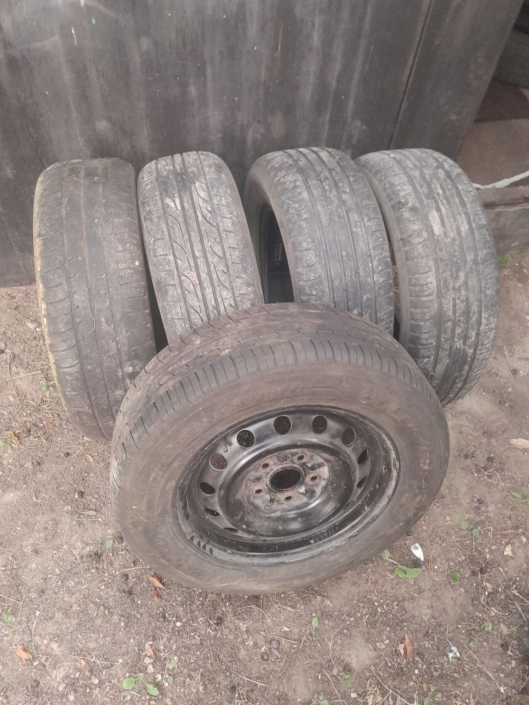 Продам шины нормальное состояние