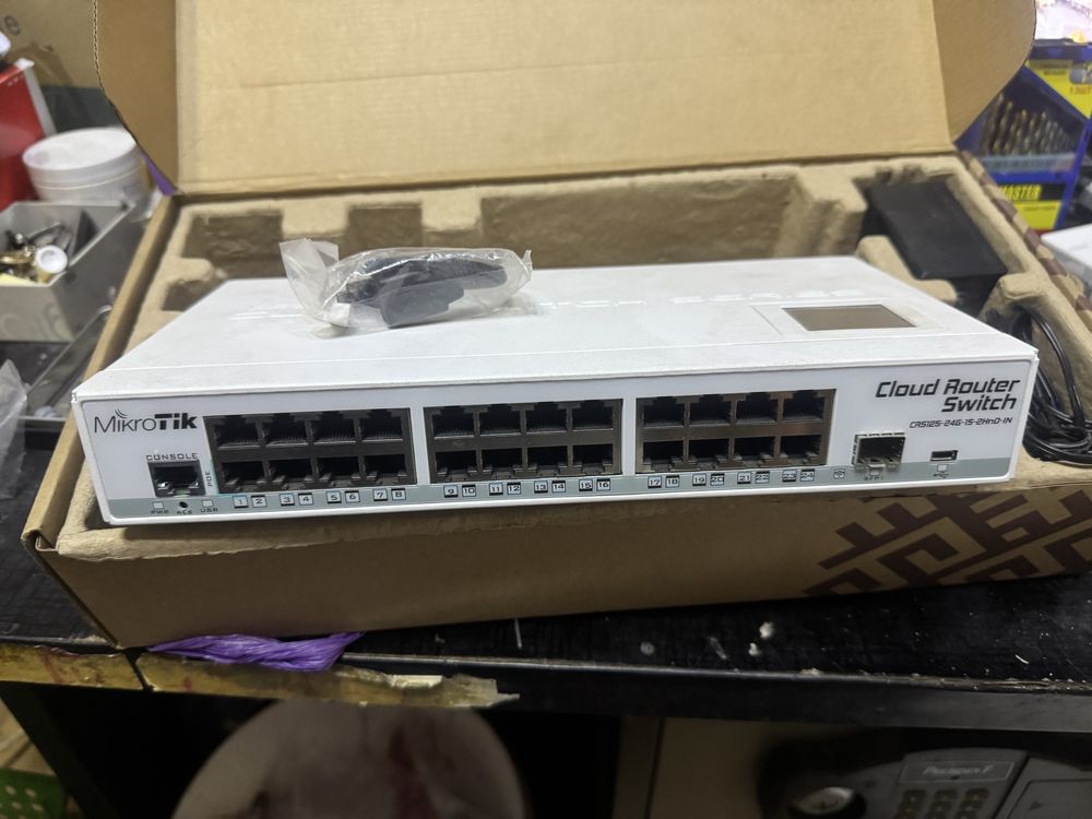 Роутер : Продам MikroTik CRS125-24G-1S-2HnD-IN (новый)