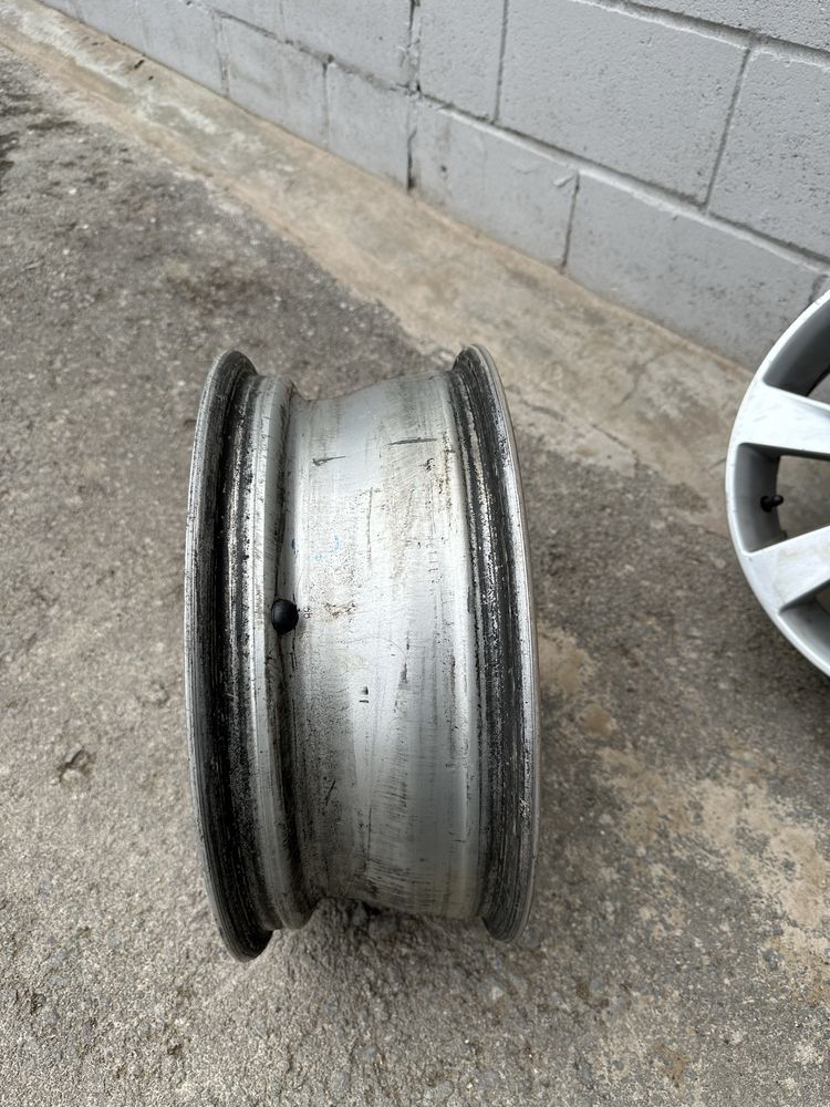 Продам диски R16