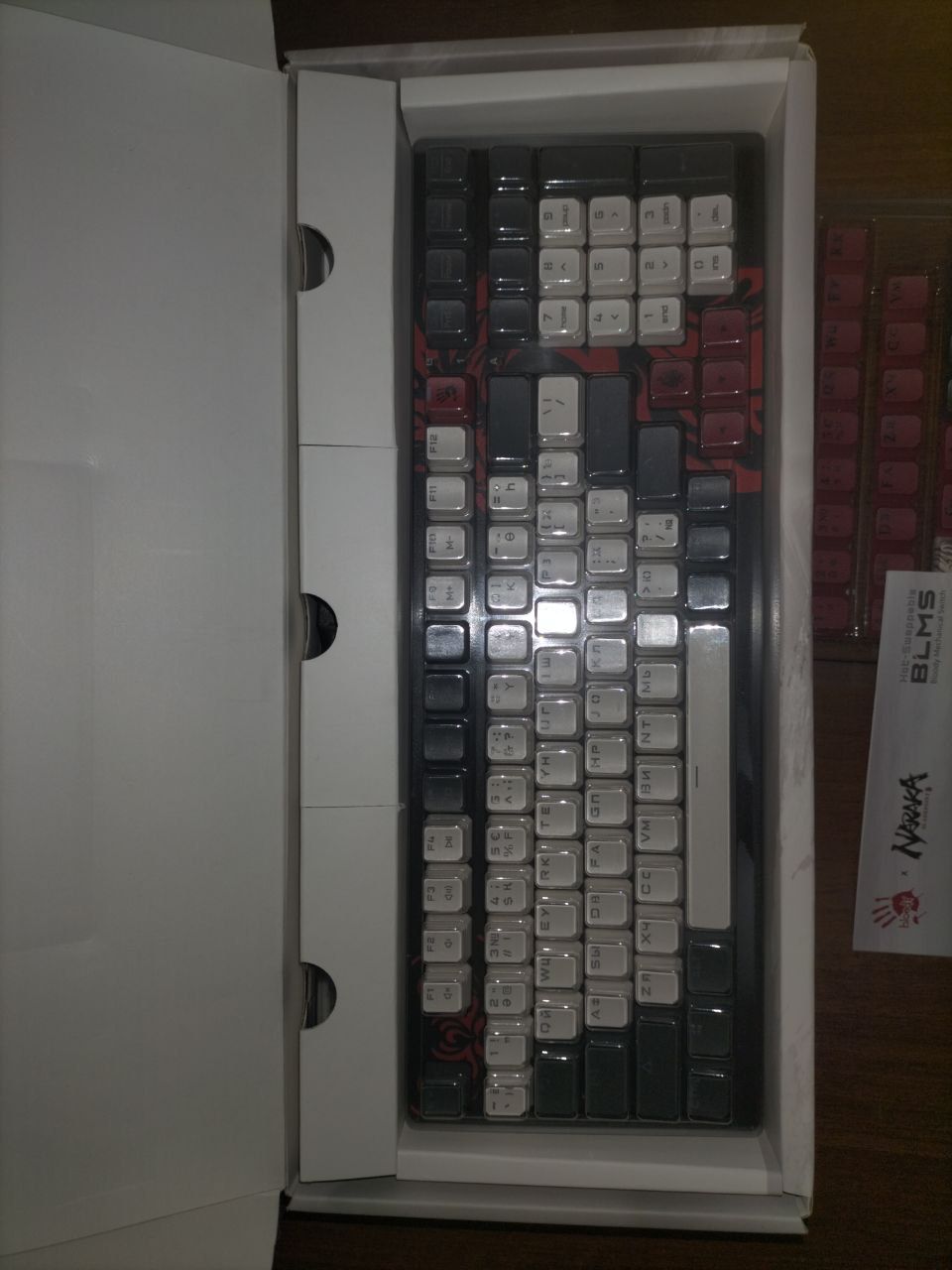 СРОЧНО ПРОДАМ клавиатуру Bloody naraka s98