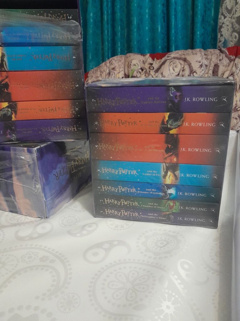 Книга Harry Potter на английском, Гарри Поттер