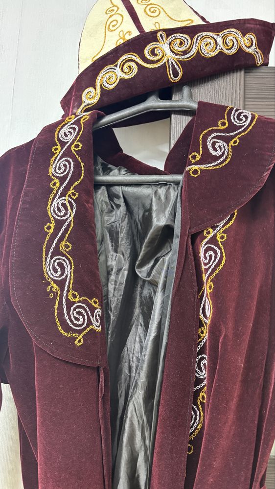 Продам шапан с калпаком