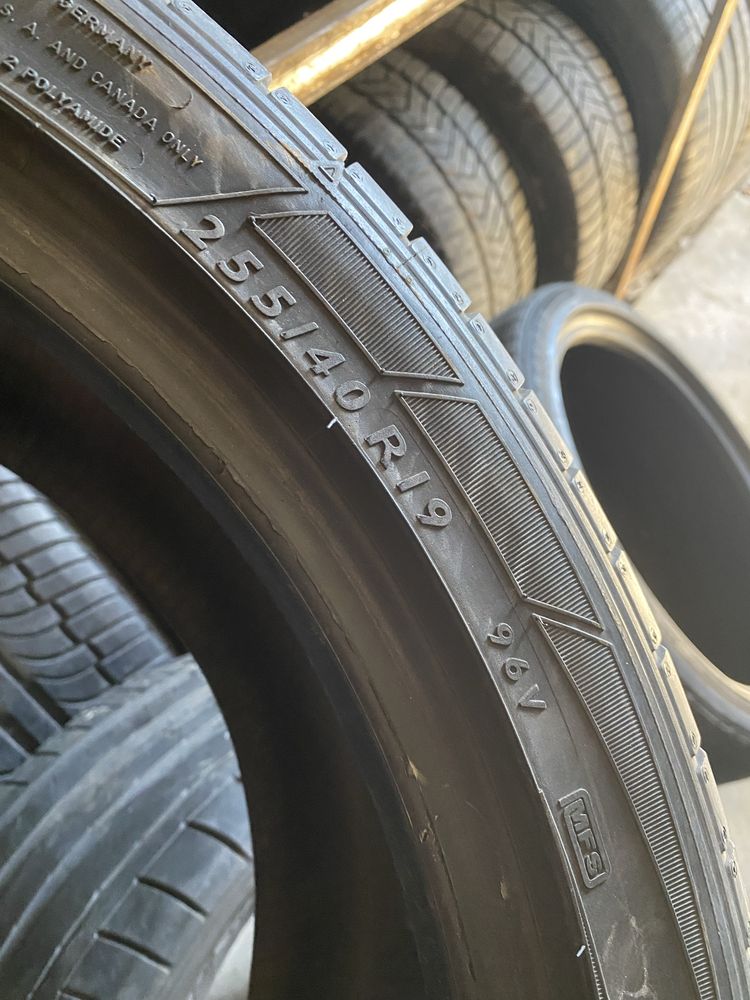 Пара летние шины 255/40/19 255/40R19 Dunlop.