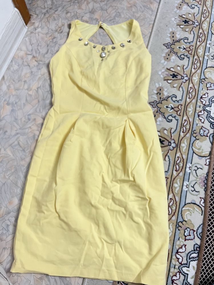 Продам женские вещи