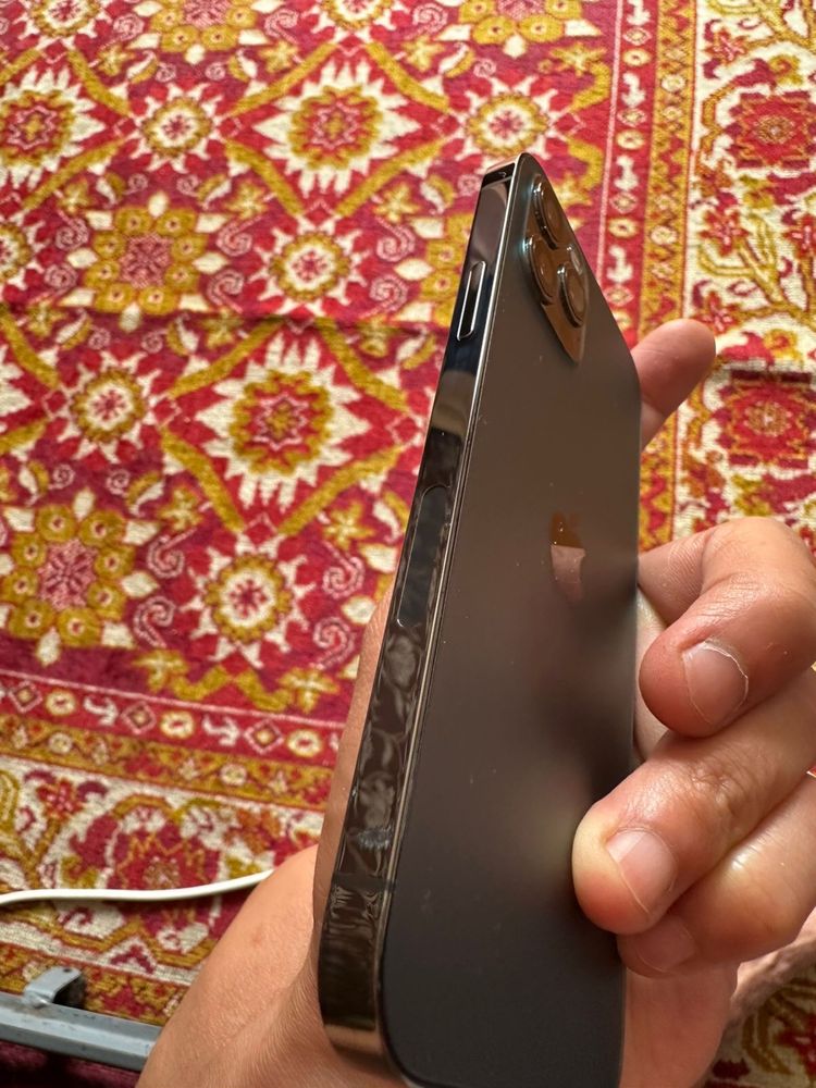 Продам iphone 12 pro 256гб
