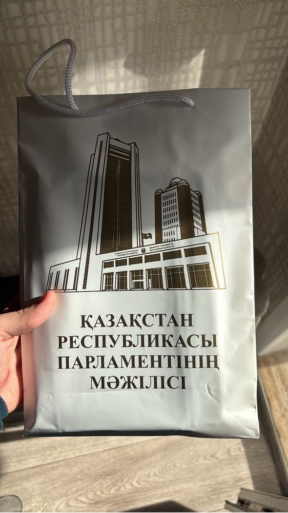 Фирменный блокнот из Парламента Республики Казахстан с ручкой (новый)
