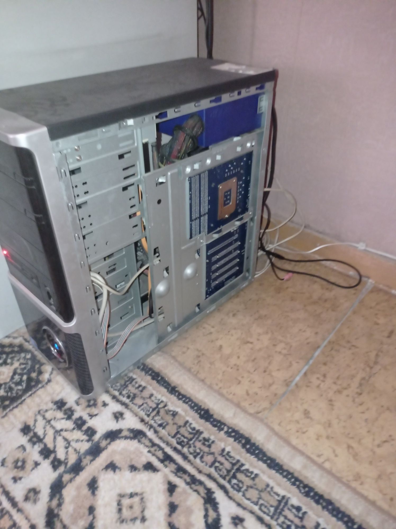 продам компьютер срочно